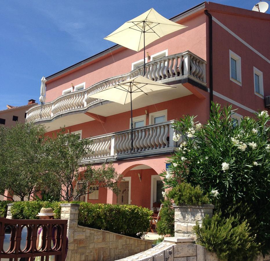 Peric Stari Grad (Hvar)